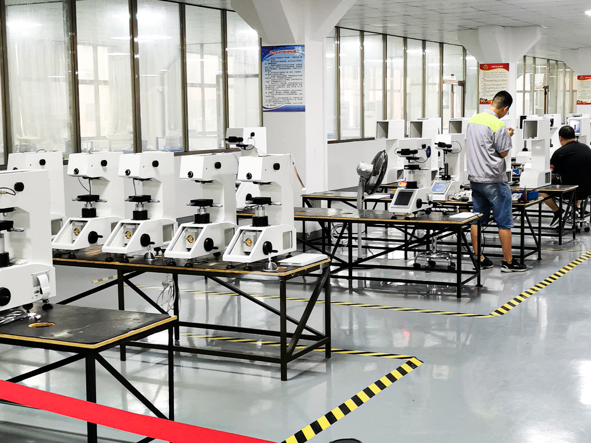 硬度計裝配車間